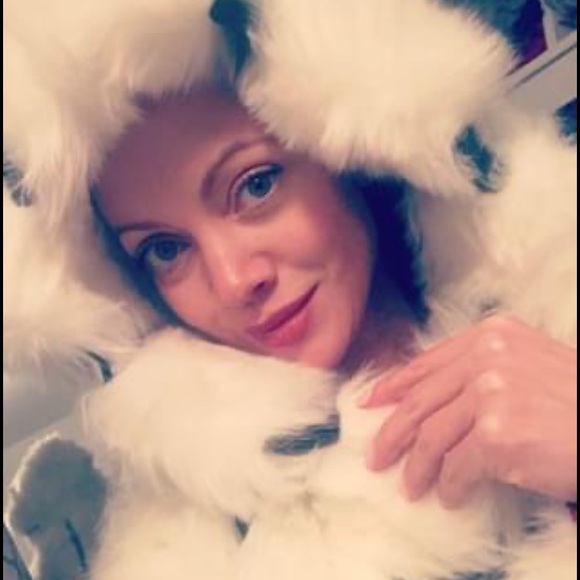 Faux fur coat - Picture 3 of 5